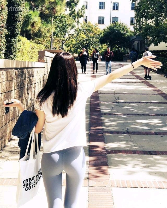 为何长相普通却被认为是大美女？魅力、气质与自信的塑造